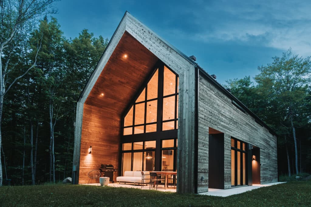 Chalet en bord de lac dans les Laurentides
